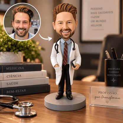 Sua História em Miniatura™ — Boneco Personalizado a Partir da Sua Foto